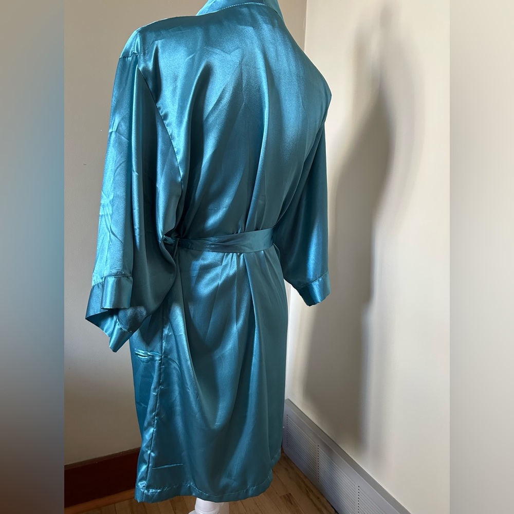Jessica Brand Blue Robe - Picture 10 of 15